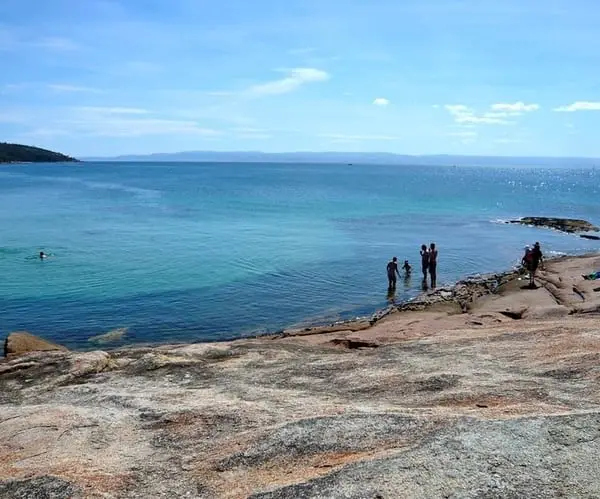 Honeymoon Bay granite boulders