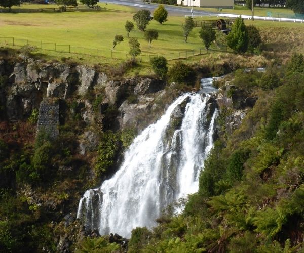 Waratah Falls